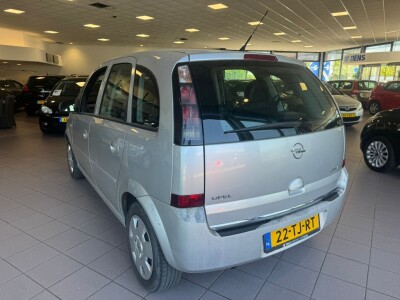 Opel-Meriva-3